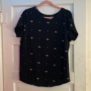 Black Teeshirt w/ bees